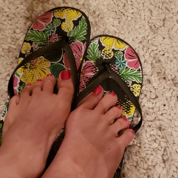 Shoes | Well Worn Summer Flip Flops | Poshmark